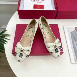 Picture of Valentino Shoes _SKUValentinosz35-404CMXC121020178